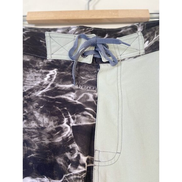 Huk Mens Elements Boardshorts Fishing Swim 30+ UPF Camo Mossy Oak Size 36 - Picture 5 of 10
